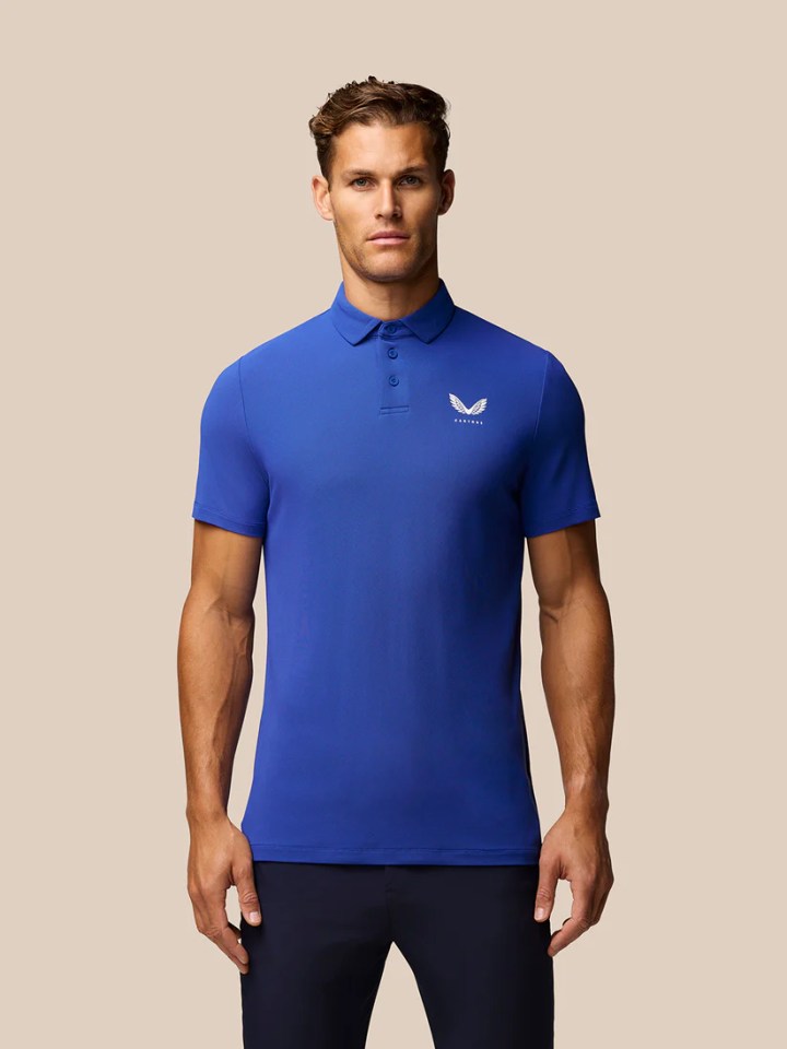 Save up to 70% in the Castore golf clothing sale now