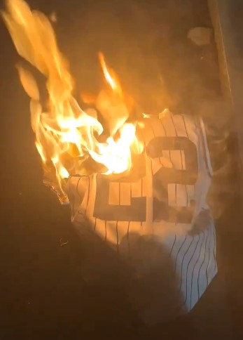 Soto's old No. 22 with the Yankees was lit on fire